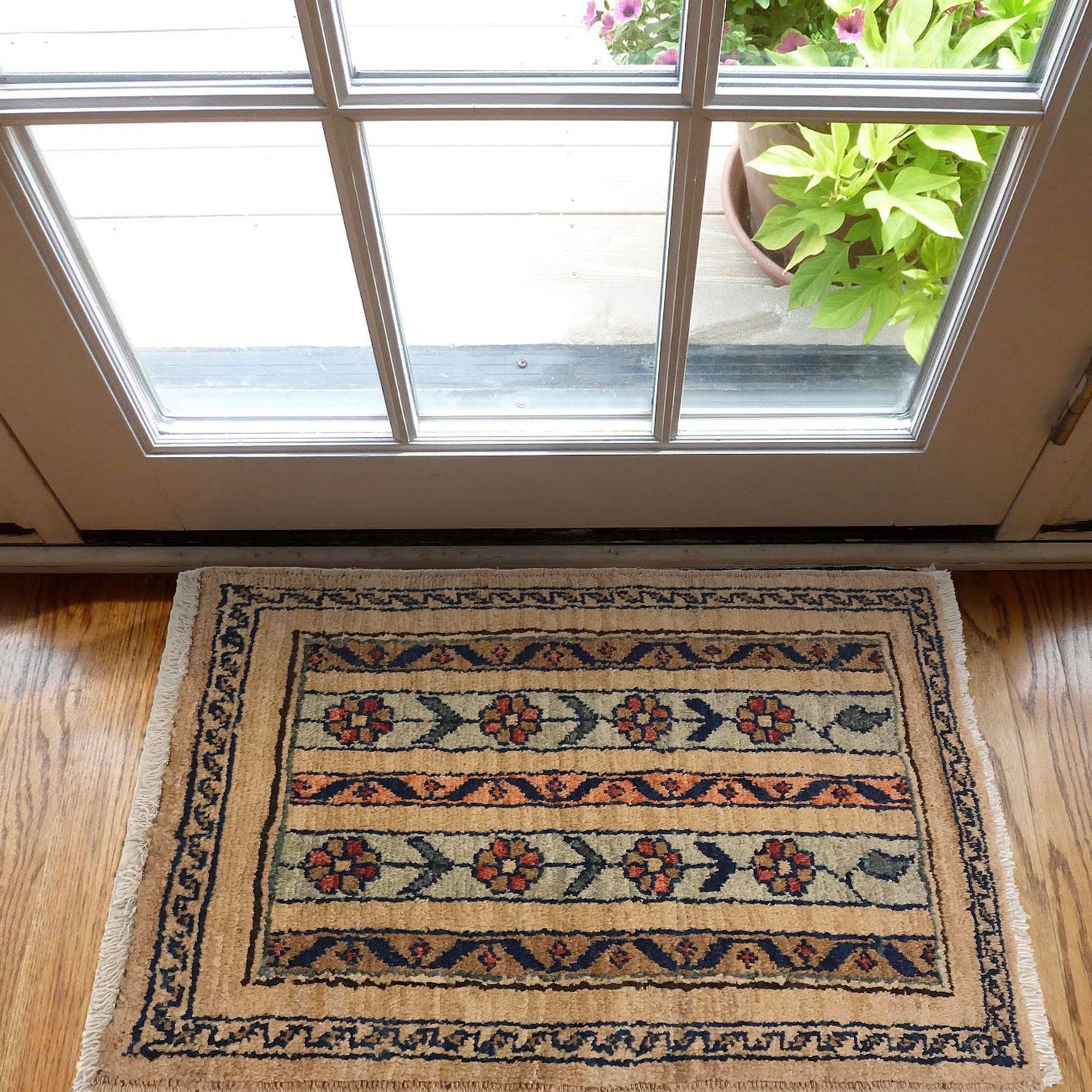 Handmade Mat 1' 6" x 2' 1" (ft) - No. W35600