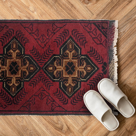 Handmade Floor Mat 1' 5" x 2' 3" (ft) - No. W35605