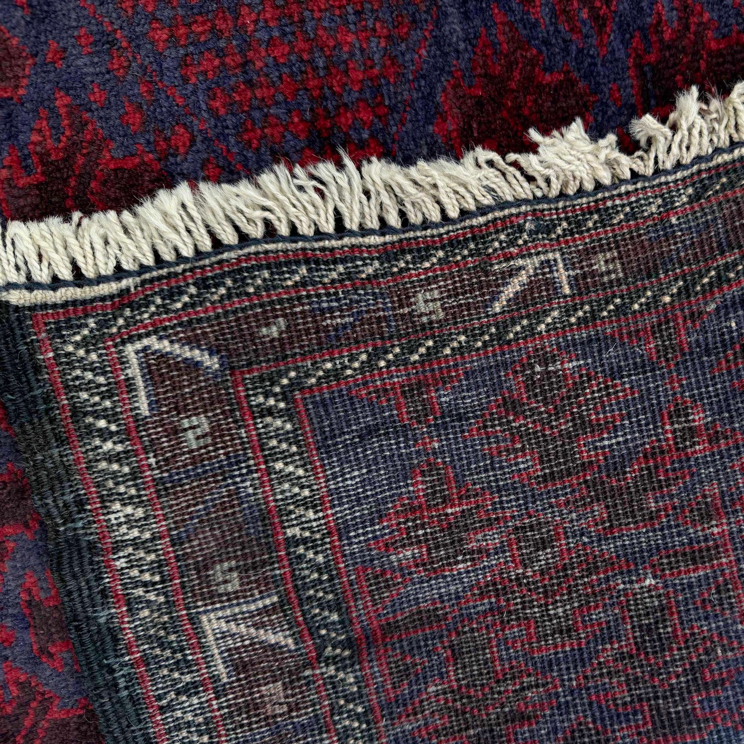 Fine Quality Prayer Rug 3' 3" x 4' 6" (ft) - No. W36700