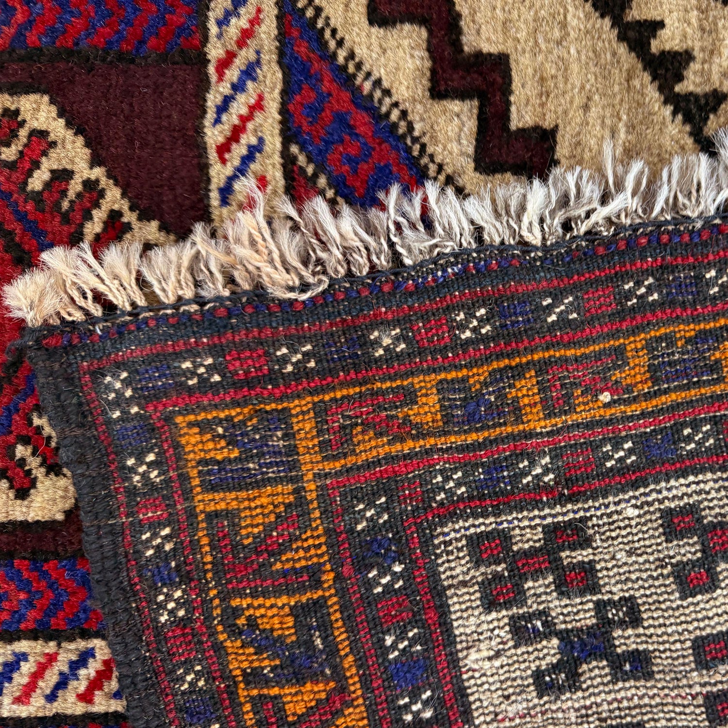 Small Prayer Rug 2' 8" x 4' 3" (ft) - No. W37611