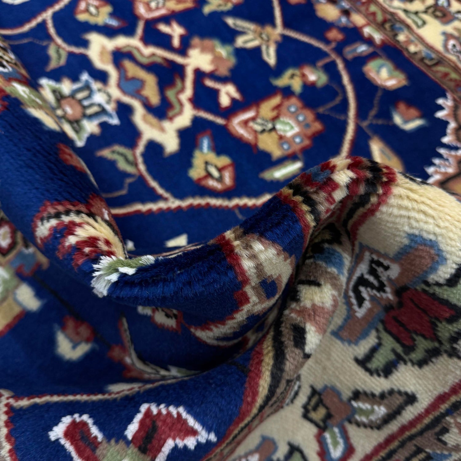 Pakistani Jaldar Carpet 4' 2" x 6' 1" (ft) - No. W38068