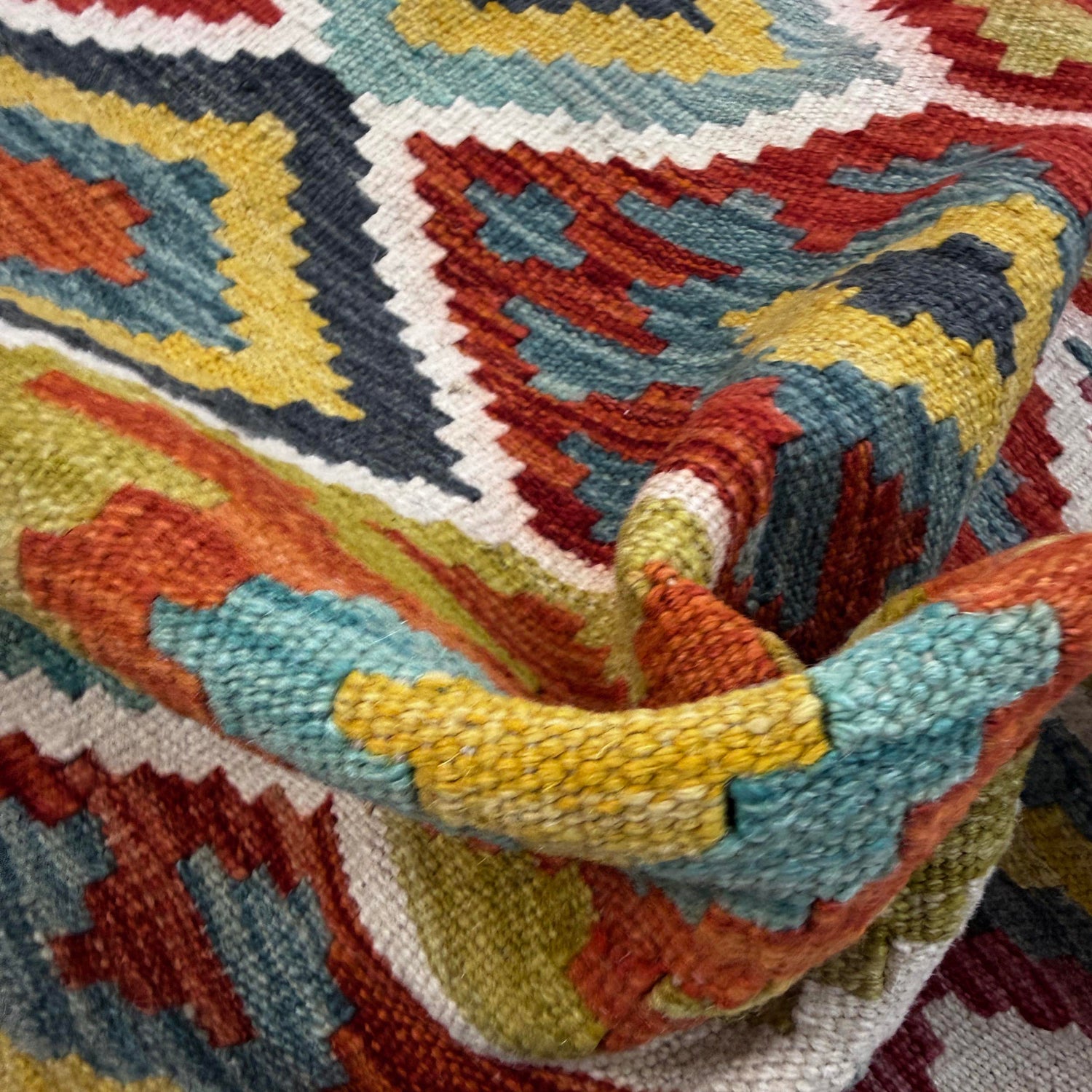 Handmade Vegetable Kilim 3' 4" x 4' 11" (ft) - No. Y39171