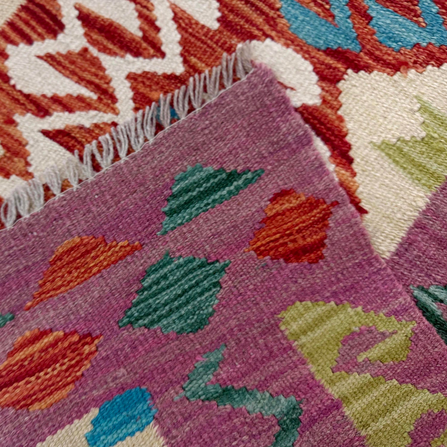 Handmade Vegetable Kilim 2' 8" x 3' 11" (ft) - No. Y39234