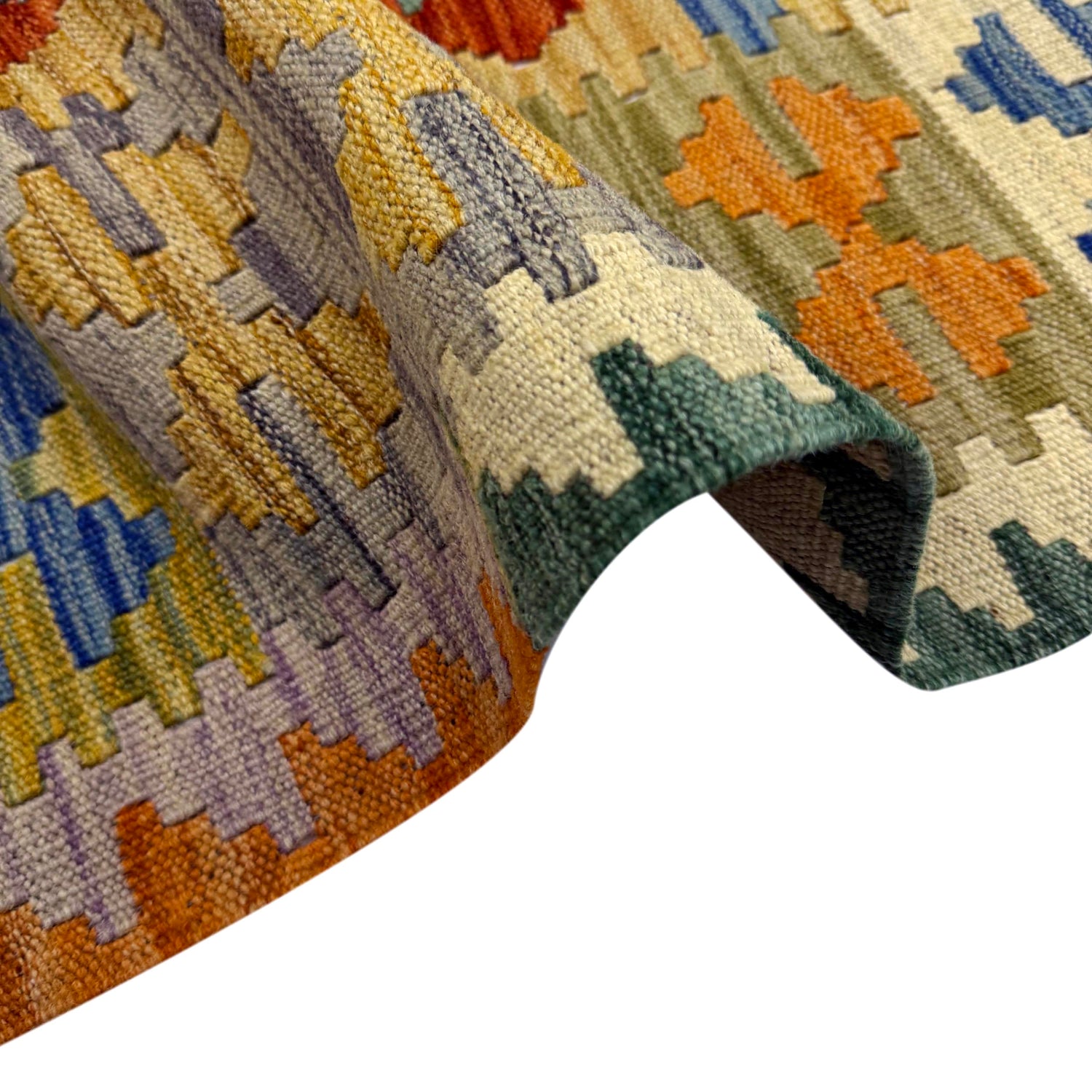 Handmade Vegetable Kilim 5' 11" x 7' 11" (ft) - No. Y39333
