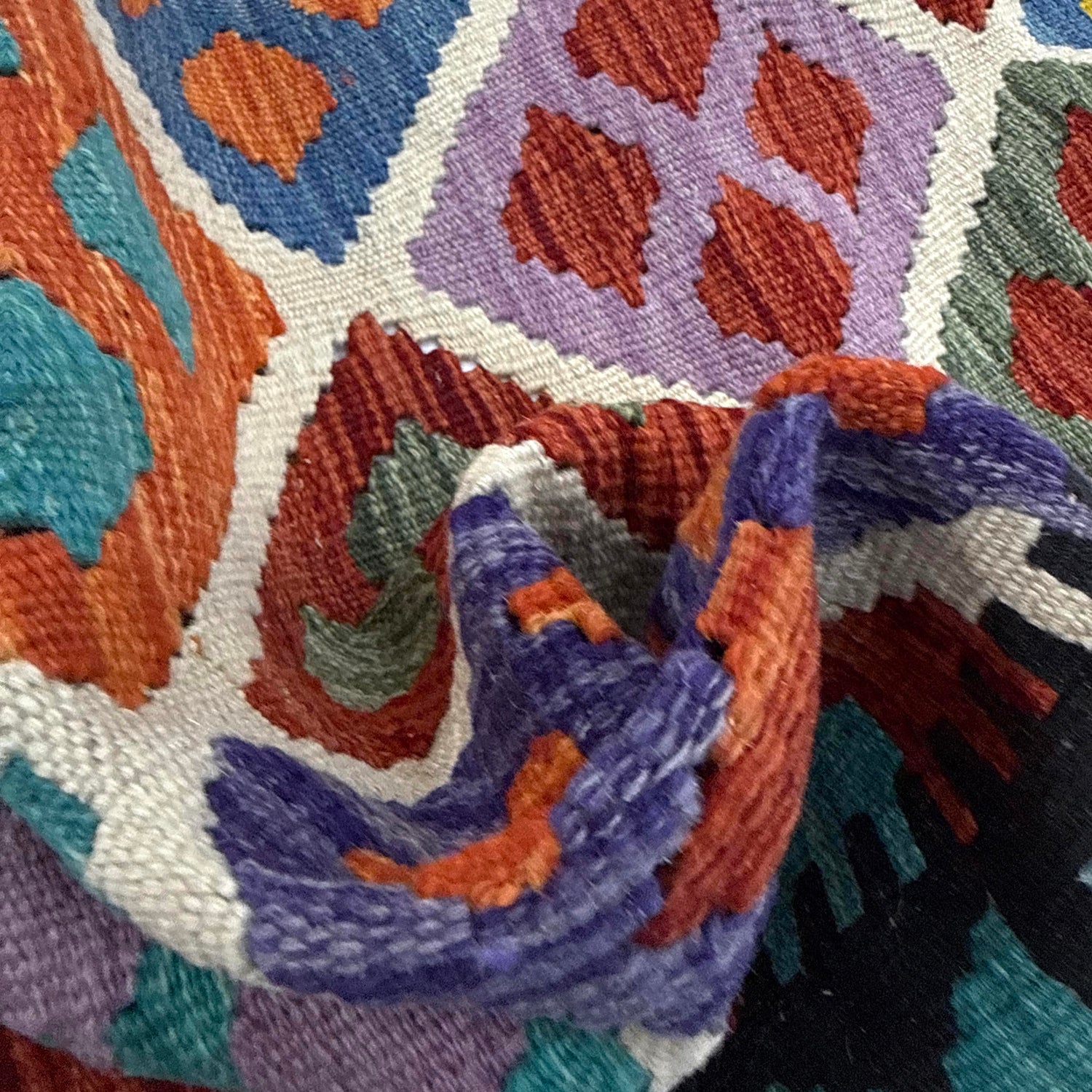 Handmade Vegetable Kilim 3' 5" x 5' 1" (ft) - No. Y39355