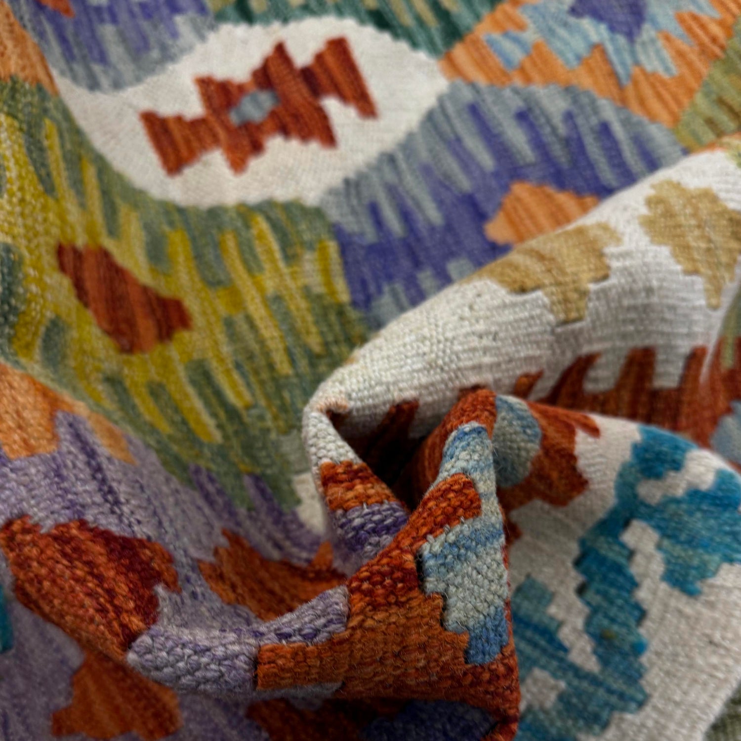 Handmade Vegetable Kilim 5' 9" x 7' 11" (ft) - No. Y39505