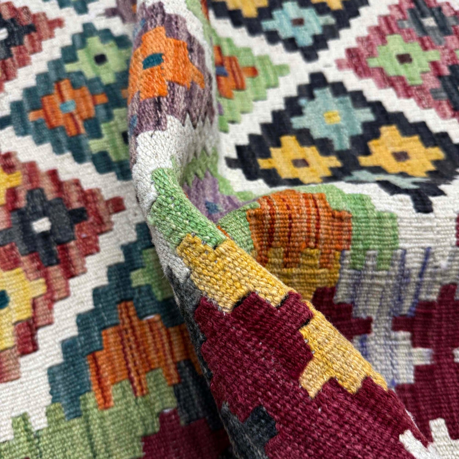 Handmade Vegetable Kilim 4' 6" x 5' 8" (ft) - No. Y39506
