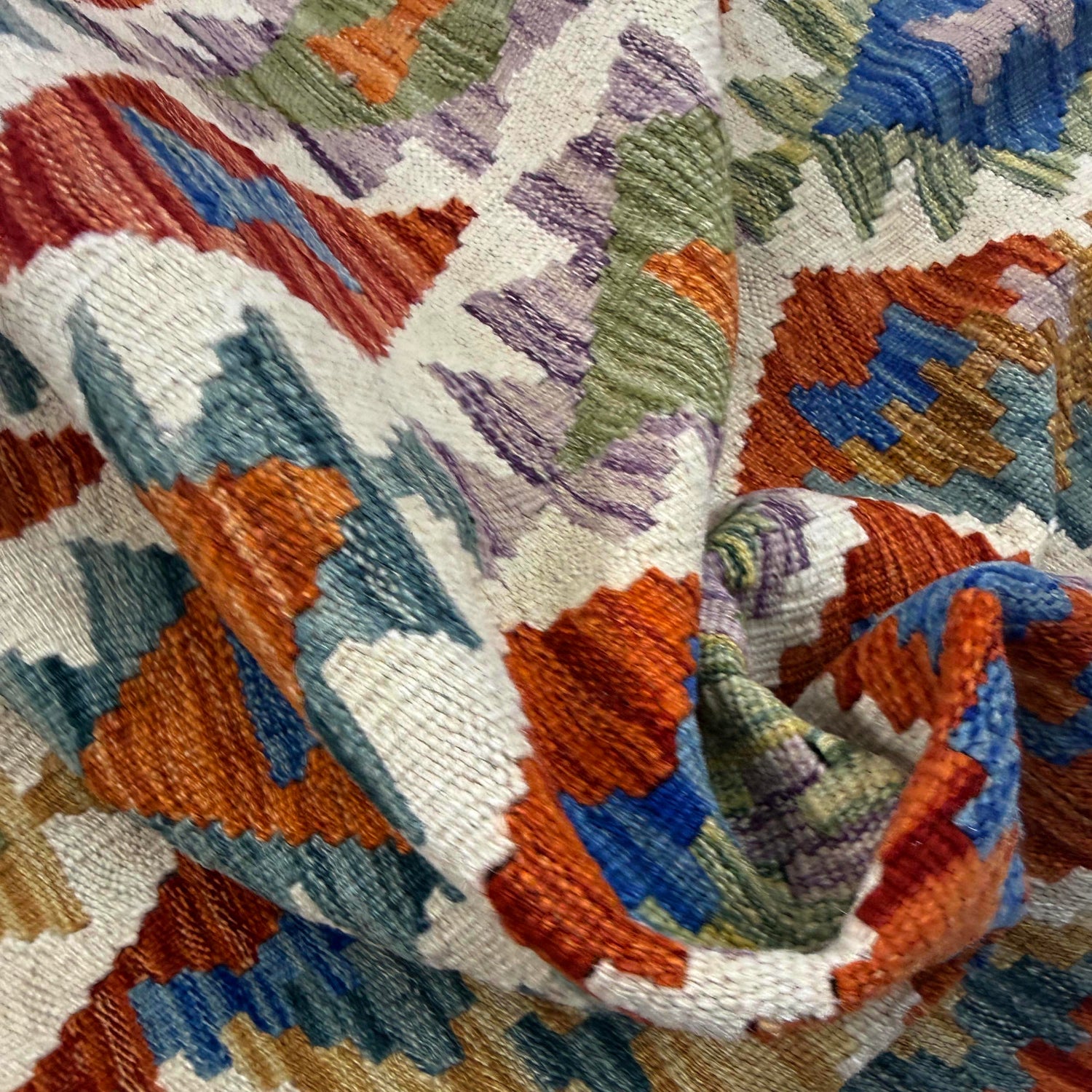 Handmade Vegetable Kilim 5' 9" x 8' 2" (ft) - No. Y39522