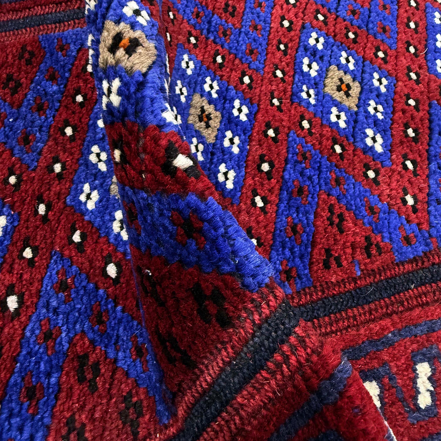 Red Color Mashwani Short Runner 1' 11" x 8' 3" (ft) - No. Y39533