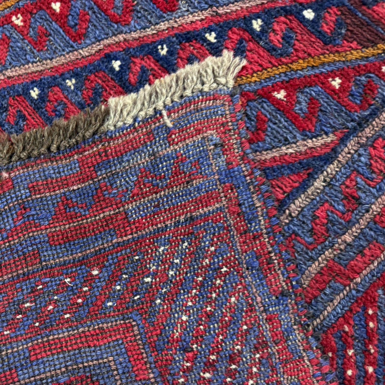 Small Square Rug 4' 5" x 4' 0" (ft) - No. Y39545