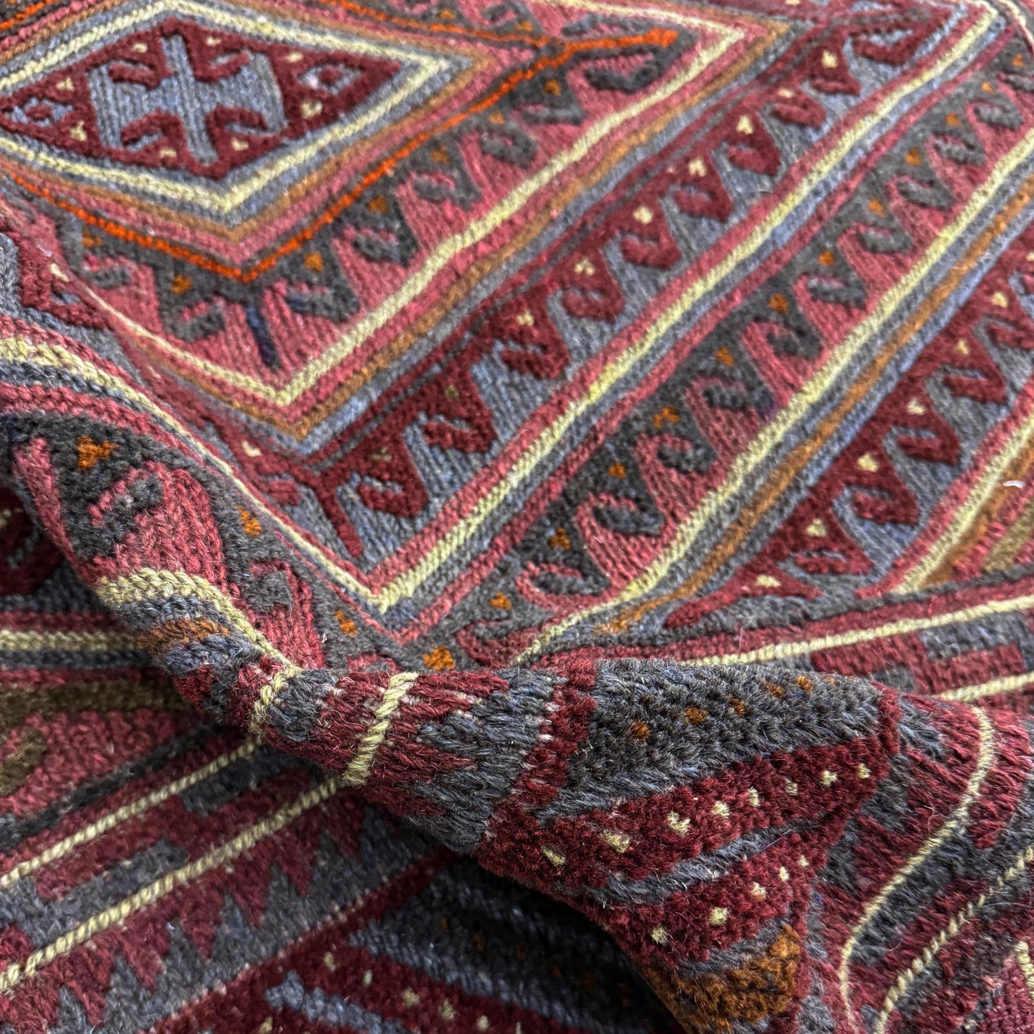 Small Square Rug 3' 8" x 4' 2" (ft) - No. Y39548