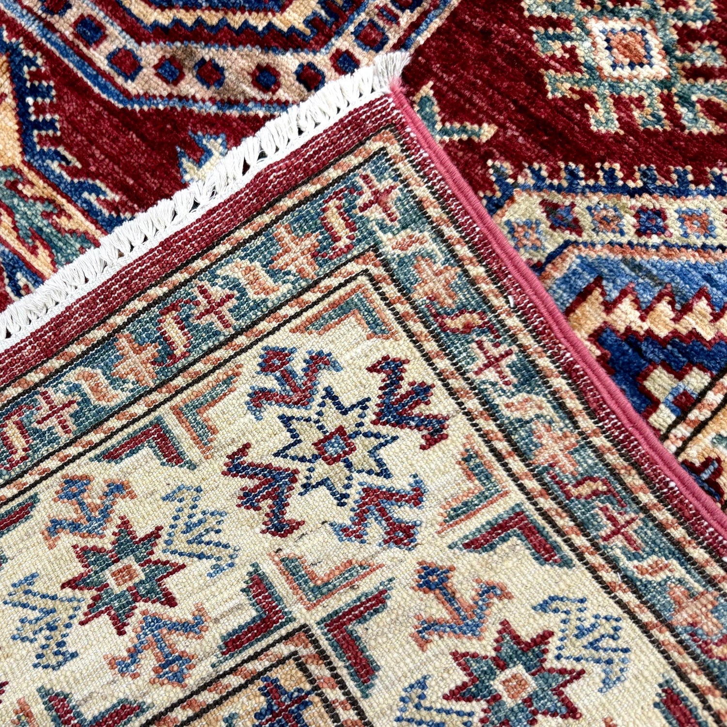 Fine Kazak Carpet 4' 0" x 5' 11" (ft) - No. Y39555