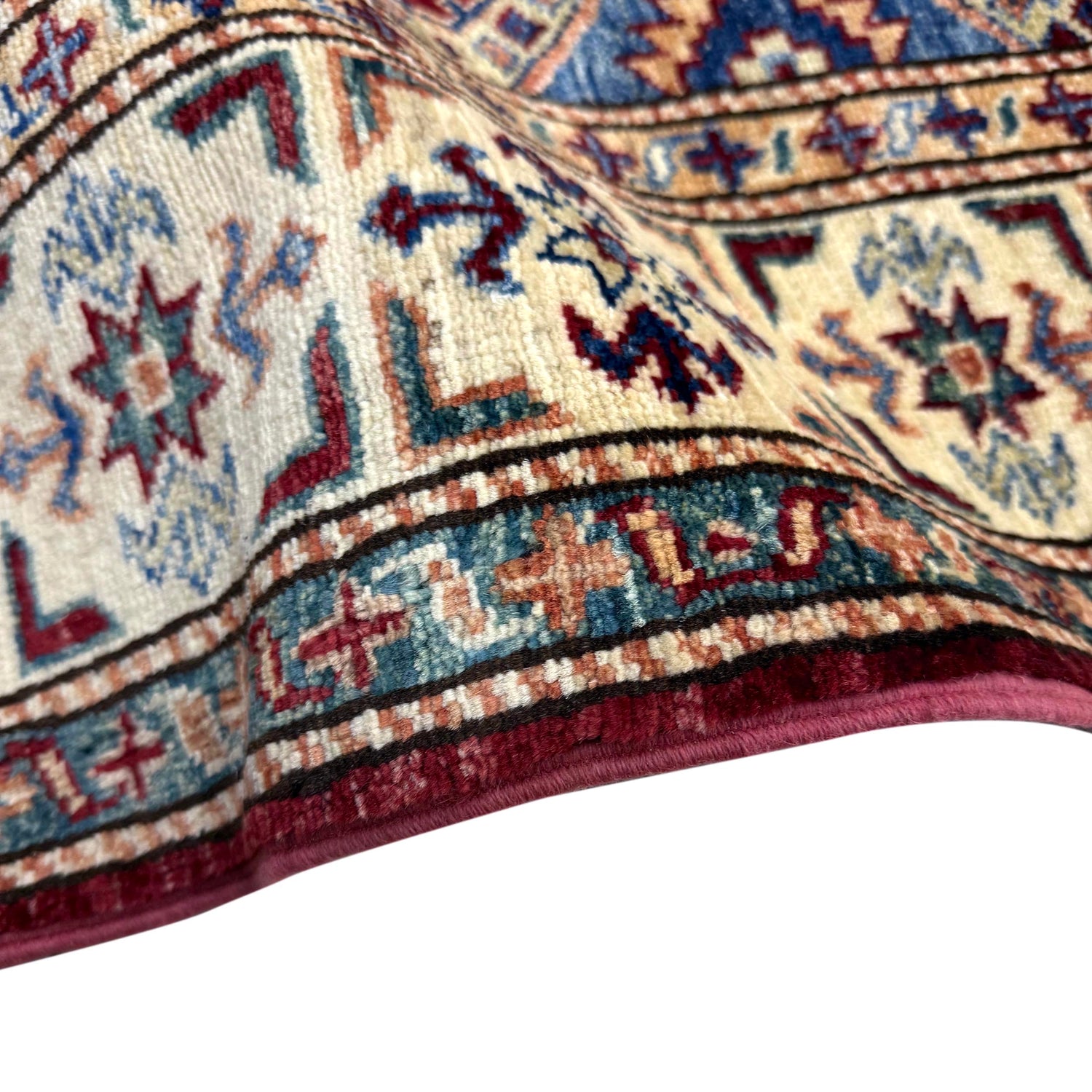 Fine Kazak Carpet 4' 0" x 5' 11" (ft) - No. Y39555