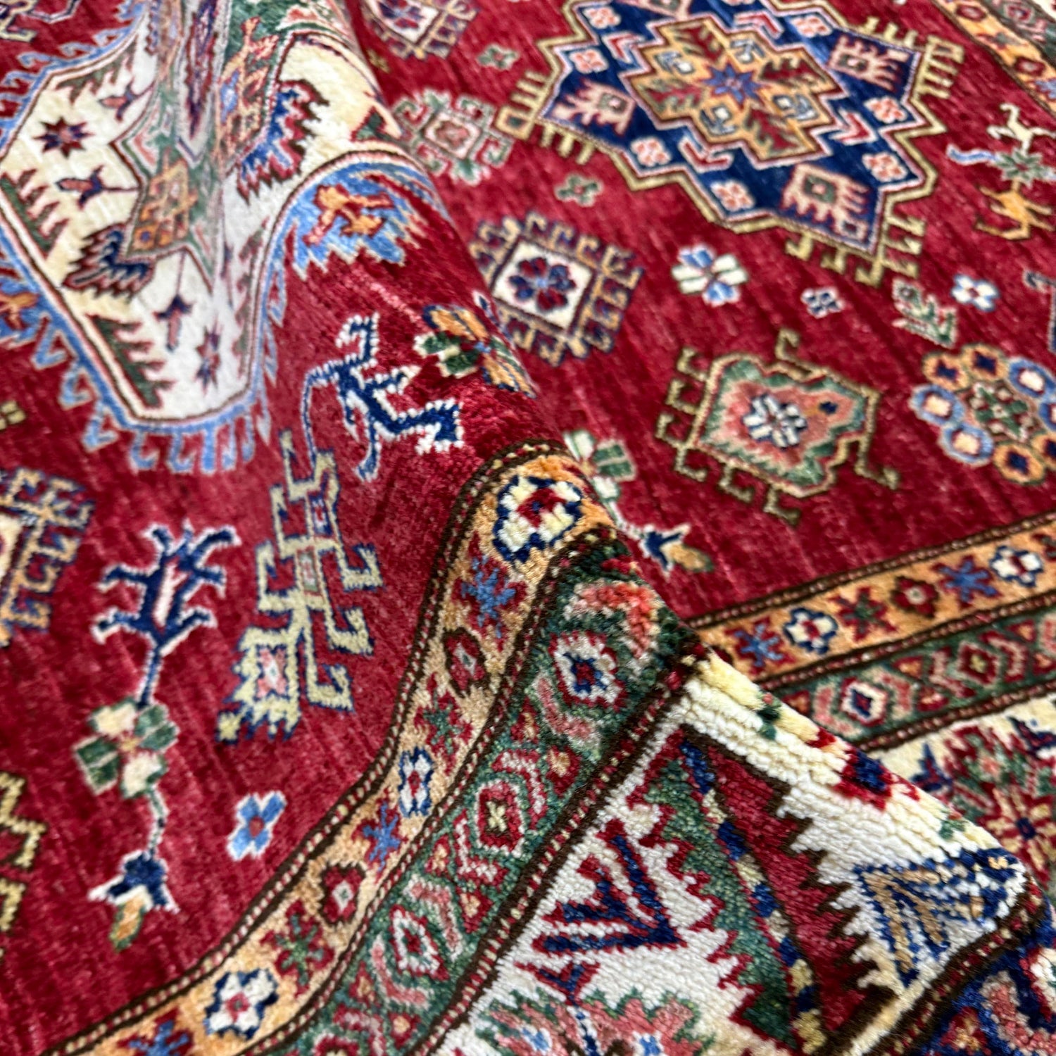 Supreme Kazak Carpet 5' 0" x 7' 6" (ft) - No. Y39559