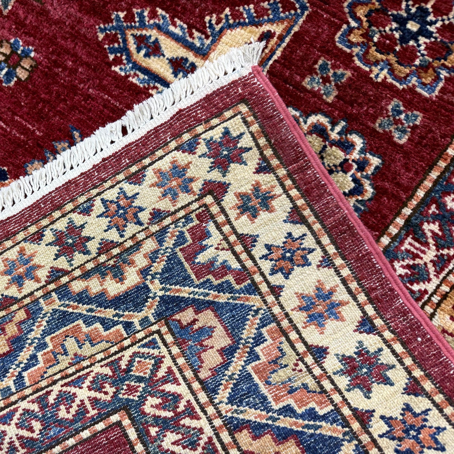 Fine Kazak Carpet 6' 9" x 10' 0" (ft) - No. Y39562
