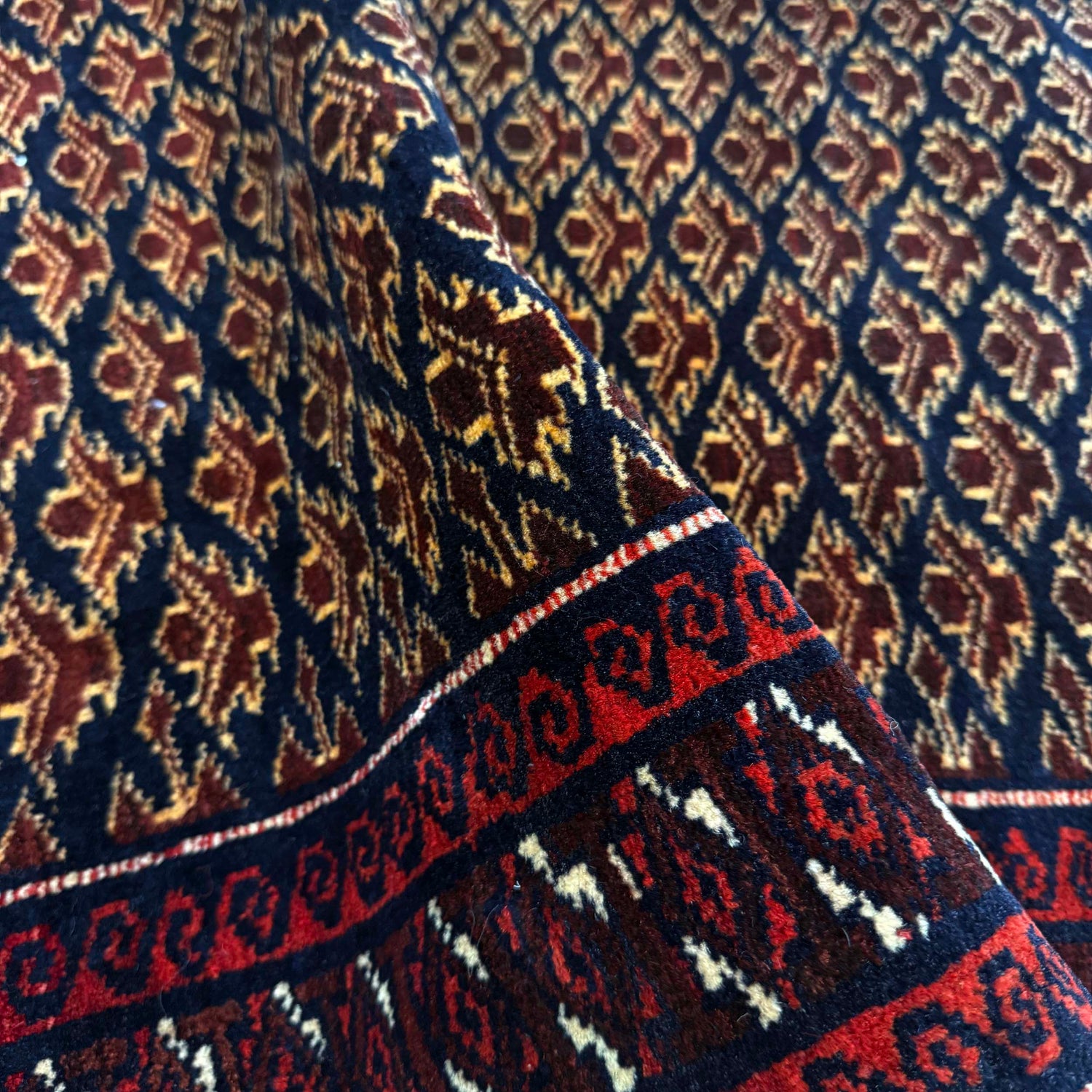 Handmade Jaye Namaz 2' 7" x 4' 1" (ft) - No. Y39582