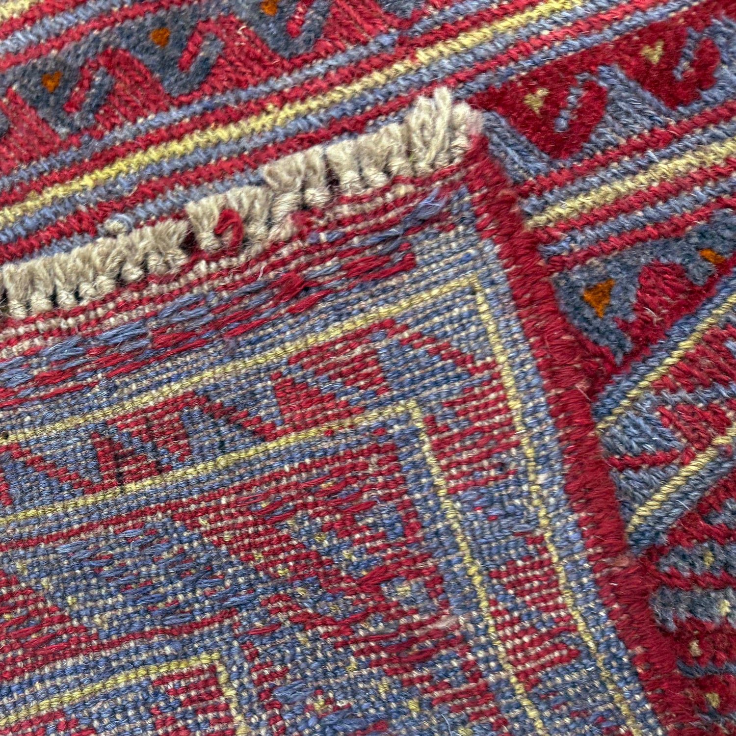 Small Square Rug 3' 7" x 3' 11" (ft) - No. Y39585