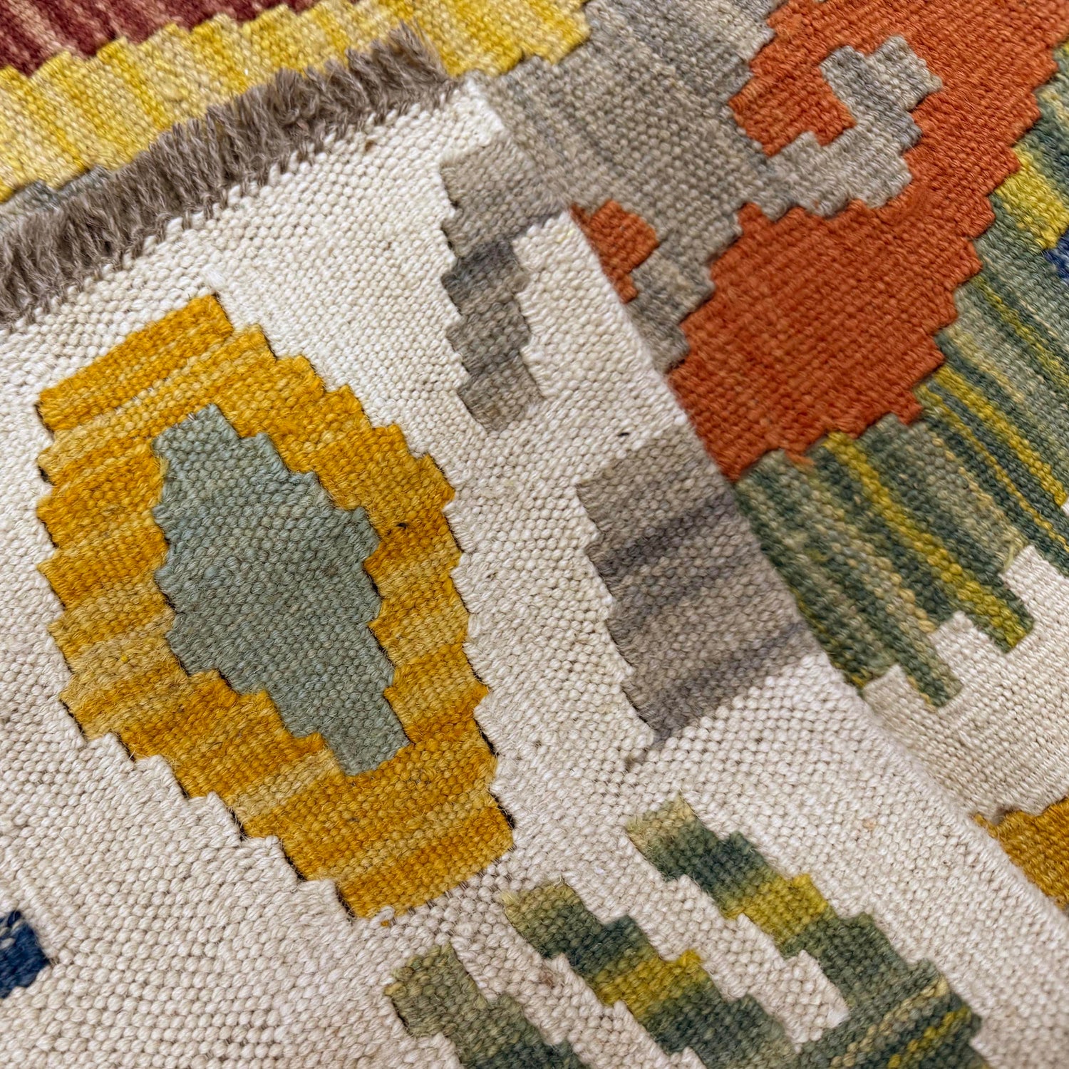 Handmade Vegetable Kilim 3' 6" x 4' 9" (ft) - No. Y39672