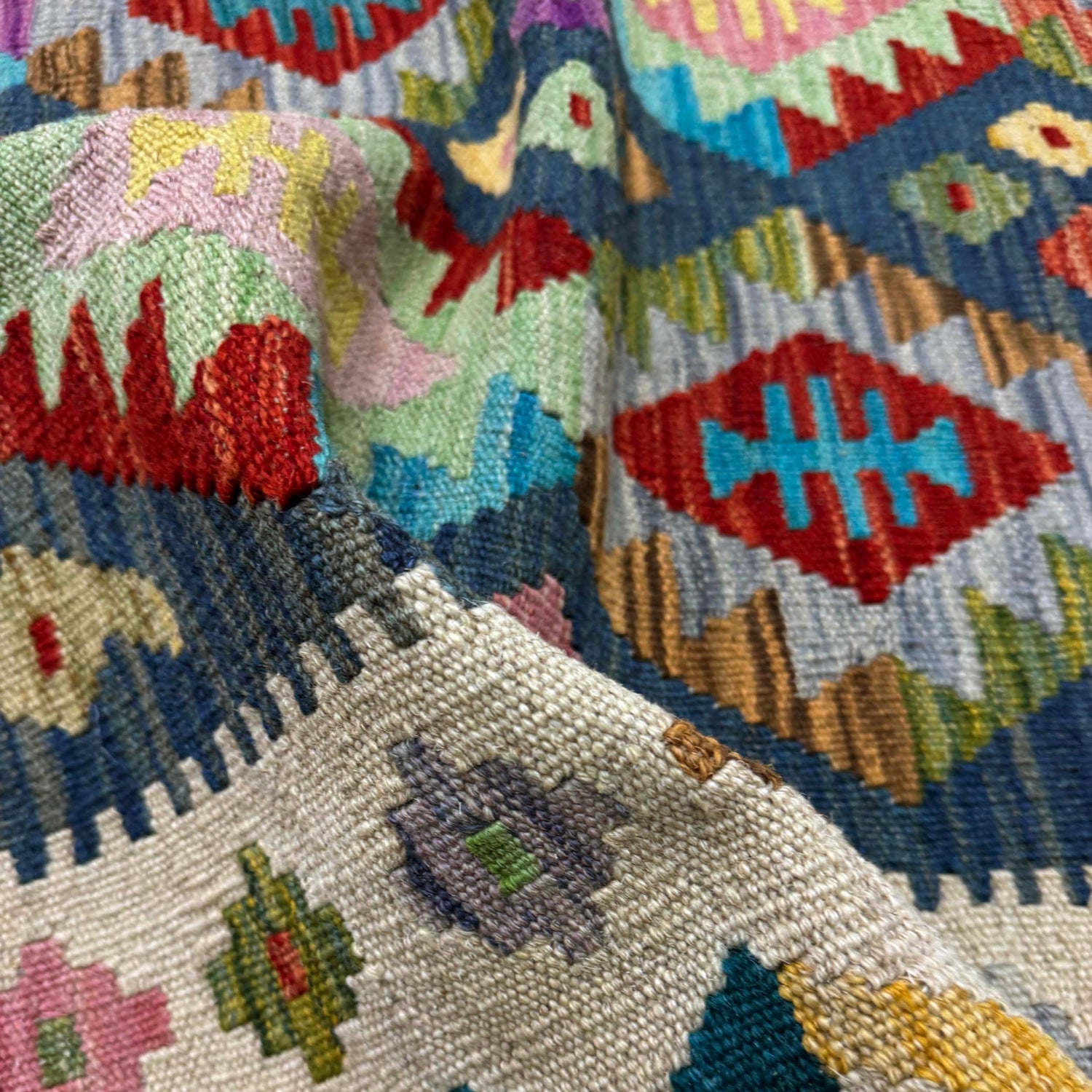 Handmade Vegetable Kilim 3' 5" x 4' 10" (ft) - No. Y39679