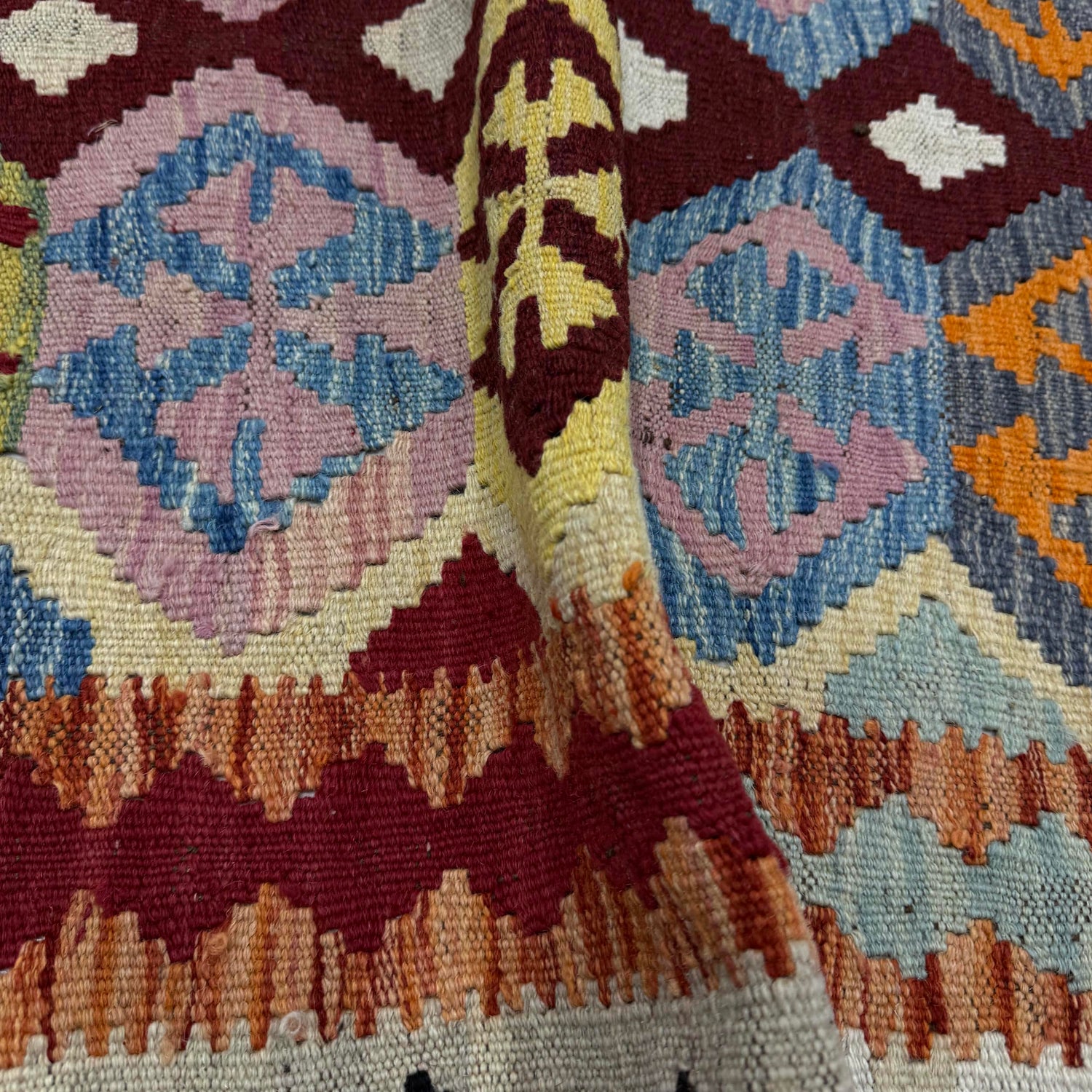 Handmade Vegetable Kilim 3' 5" x 4' 11" (ft) - No. Y39943
